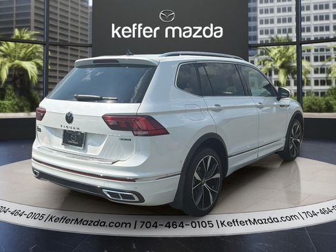 Used 2022 Volkswagen Tiguan SEL R-Line AWD/4WD image 7
