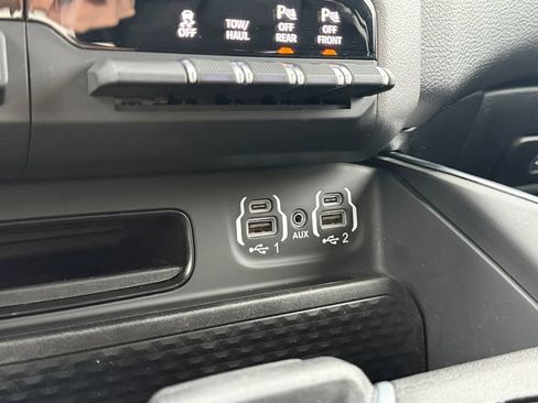 Used 2021 RAM 1500 Big Horn AWD/4WD image 21