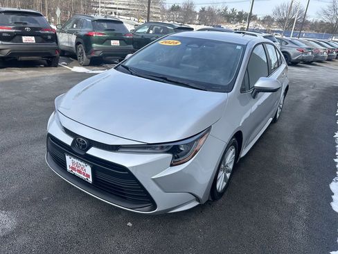 Certified 2025 Toyota Corolla LE w/ LE Premium Package image 2