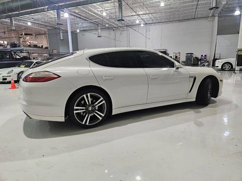 Used 2010 Porsche Panamera S image 22