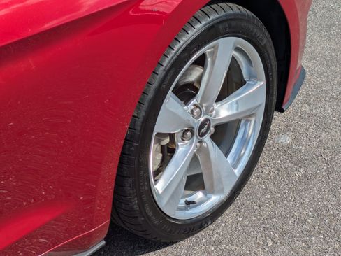 Used 2019 Ford Mustang Premium image 13