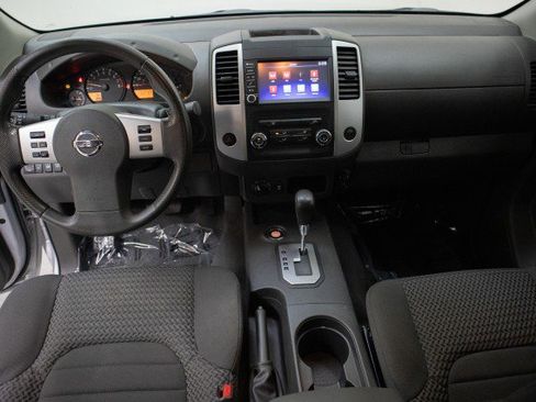 Used 2020 Nissan Frontier SV w/ SV Utility Package image 25