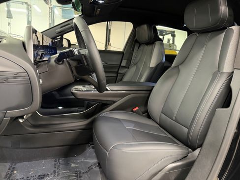 Certified 2024 Cadillac Lyriq Tech RWD image 5