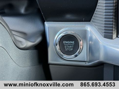 Used 2025 Ford F150 Lariat w/ Equipment Group 502A High AWD/4WD image 25