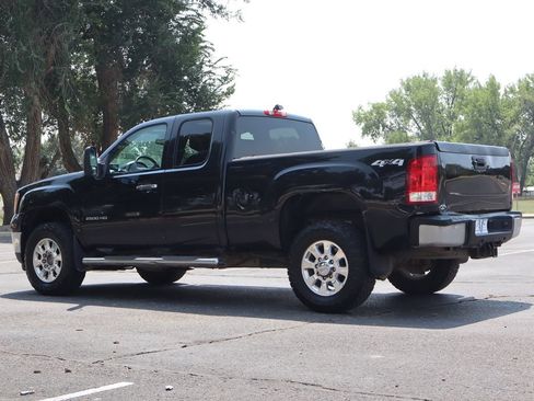 Used 2011 GMC Sierra 2500 SLT w/ SLT Convenience Package AWD/4WD image 7