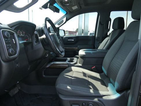 Used 2019 Chevrolet Silverado 1500 LT Trail Boss AWD/4WD image 19