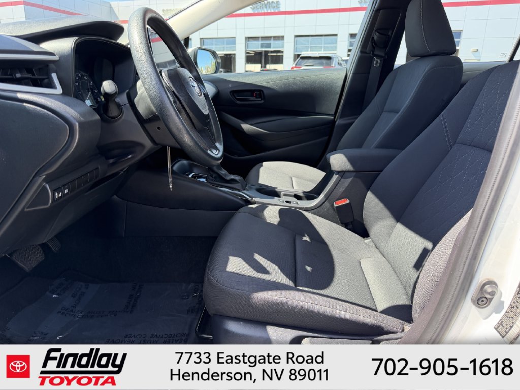 Certified 2025 Toyota Corolla LE FWD image 6