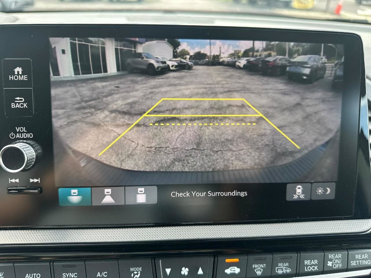 Used 2025 Honda Odyssey EX-L image 29