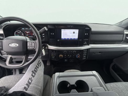 Used 2025 Ford F450 XLT w/ FX4 Off-Road Package image 12