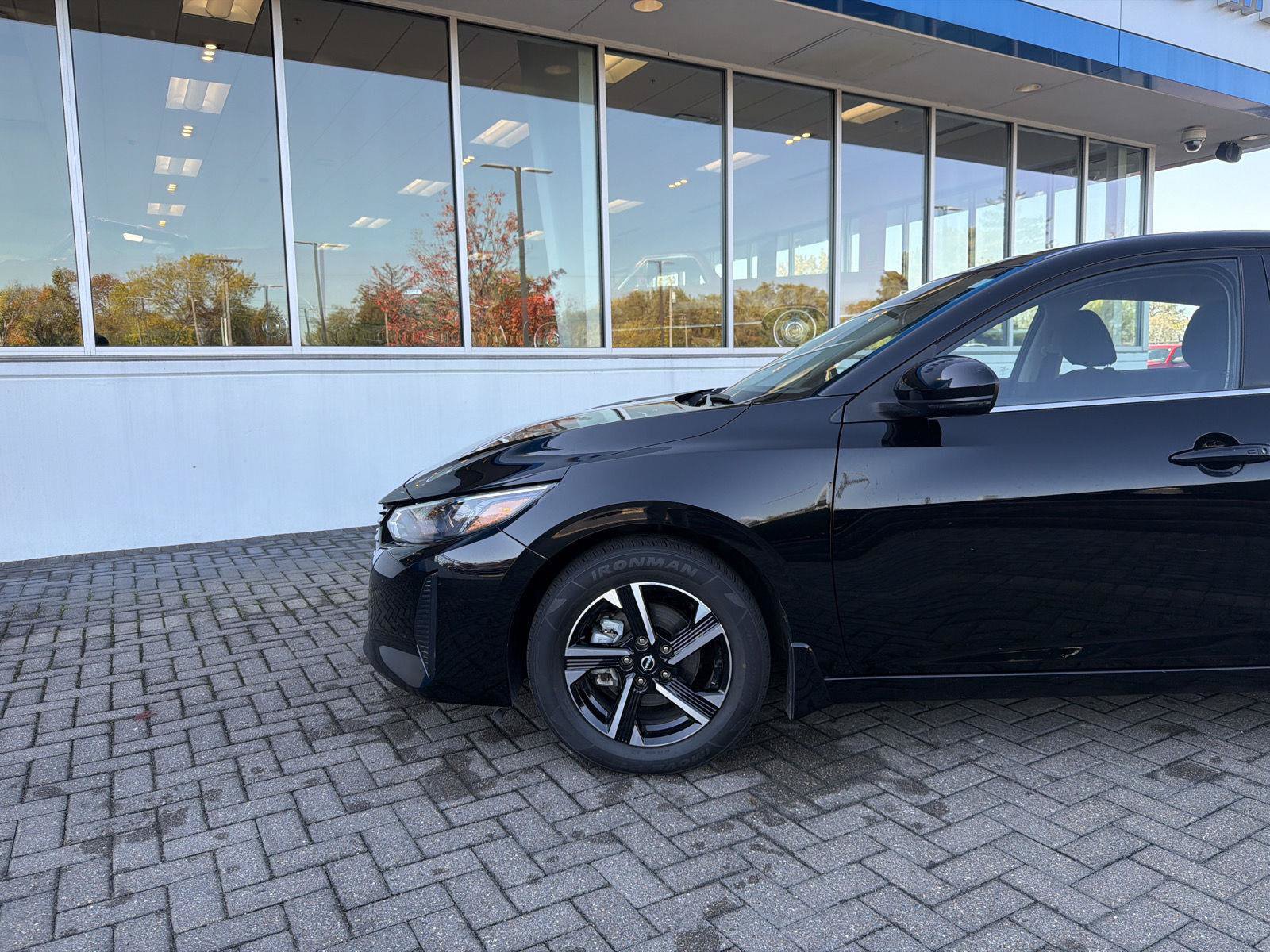 Used 2025 Nissan Sentra SV w/ All-Weather Package FWD image 9