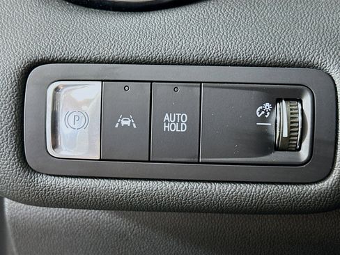 Used 2024 Chevrolet Blazer EV LT image 17