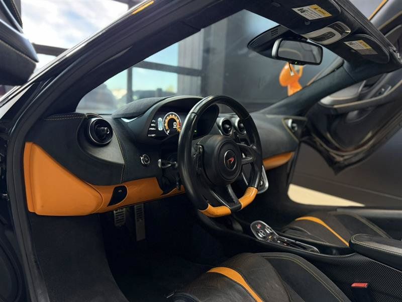 Used 2018 McLaren 570S Spider RWD image 13