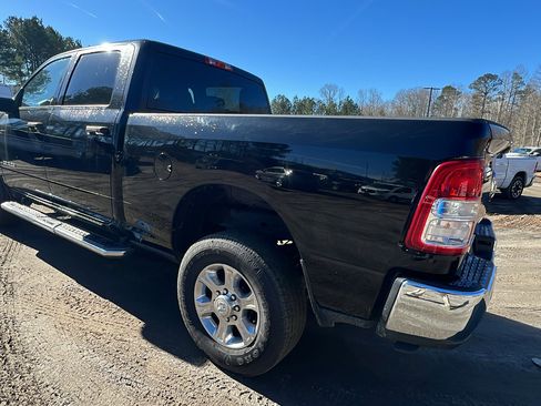 Used 2024 RAM 2500 Big Horn w/ Bed Utility Group image 10