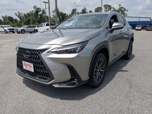 Used 2025 Lexus NX 250 FWD w/ Towing Package (2000 Lbs) image 10