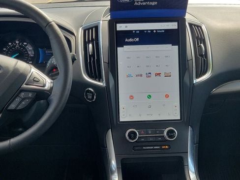 Certified 2024 Ford Edge Titanium AWD/4WD image 30
