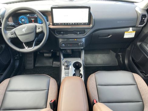 New 2025 Ford Bronco Sport Outer Banks w/ Sasquatch Outer Banks Package AWD/4WD image 17