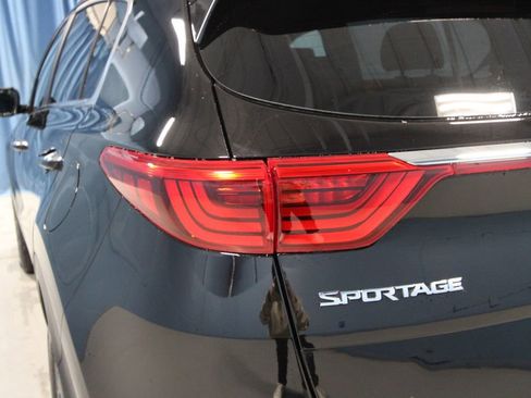 Used 2019 Kia Sportage EX w/ EX Sport Appearance Package image 39