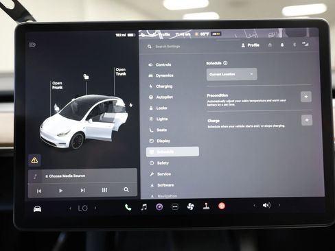 Used 2021 Tesla Model Y Performance image 55