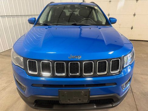 Certified 2019 Jeep Compass Latitude w/ Cold Weather Group AWD/4WD image 3