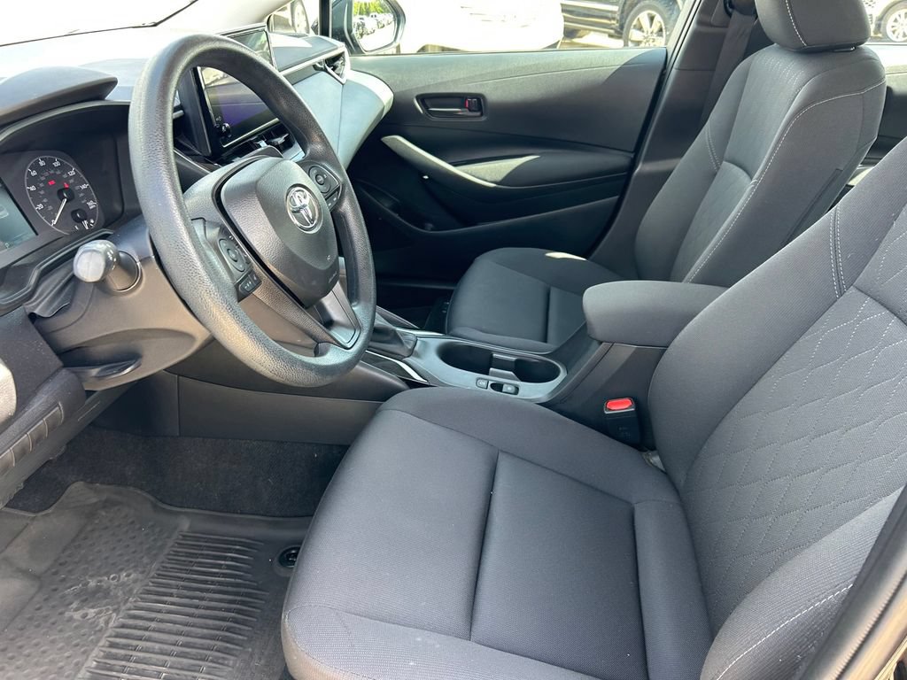 Certified 2025 Toyota Corolla LE FWD image 11
