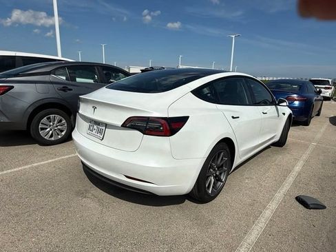 Used 2023 Tesla Model 3 Standard Range RWD image 4