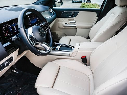 Certified 2025 Mercedes-Benz GLA 250 GLA 250 image 18