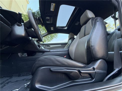 Used 2017 Honda Civic Touring image 15