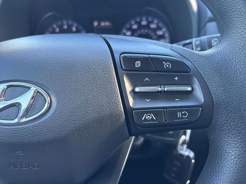 Used 2022 Hyundai Kona SE w/ Cargo Package image 15