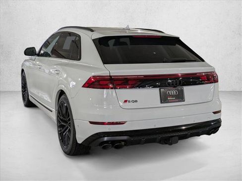 New 2026 Audi SQ8 Prestige image 8