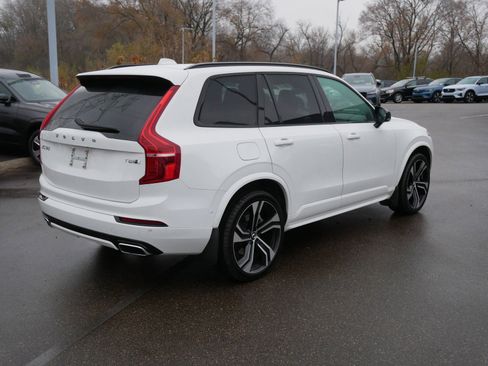 Used 2020 Volvo XC90 T8 R-Design image 7
