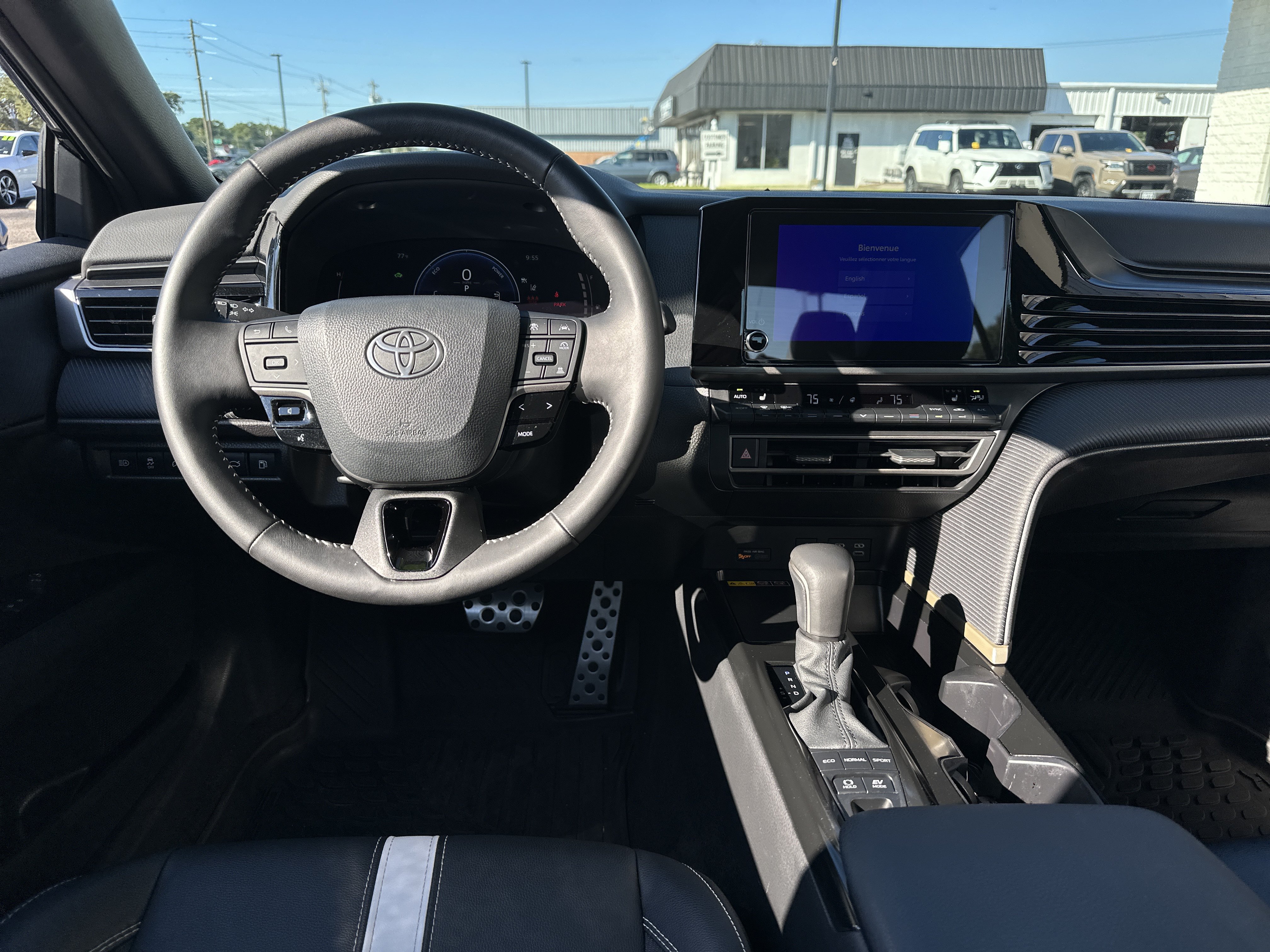 Used 2026 Toyota Camry SE w/ Convenience Package FWD image 15