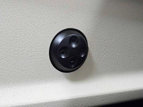 Certified 2022 Mercedes-Benz GLA 250 4MATIC image 25