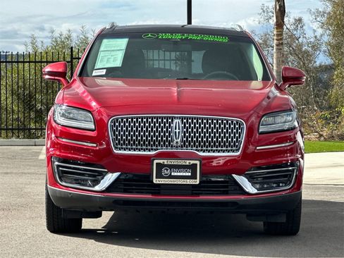 Used 2020 Lincoln Nautilus Reserve w/ Equipment Group 201A image 8