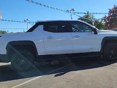 New 2026 Chevrolet Silverado EV LT image 9