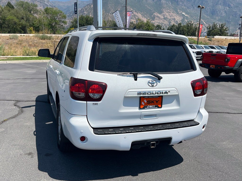 Used 2019 Toyota Sequoia SR5 AWD/4WD image 11