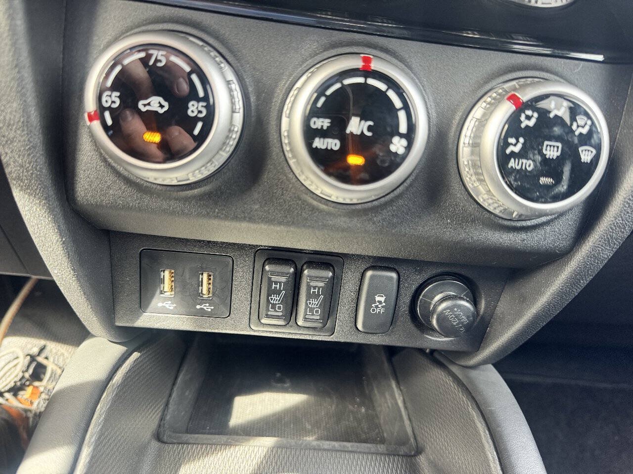 Used 2025 Mitsubishi Outlander Sport LE AWD/4WD image 18