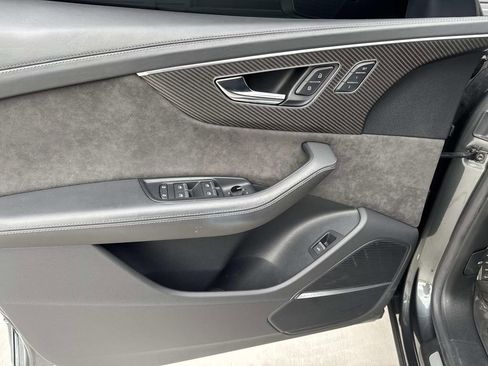 Used 2022 Audi RS Q8 image 21