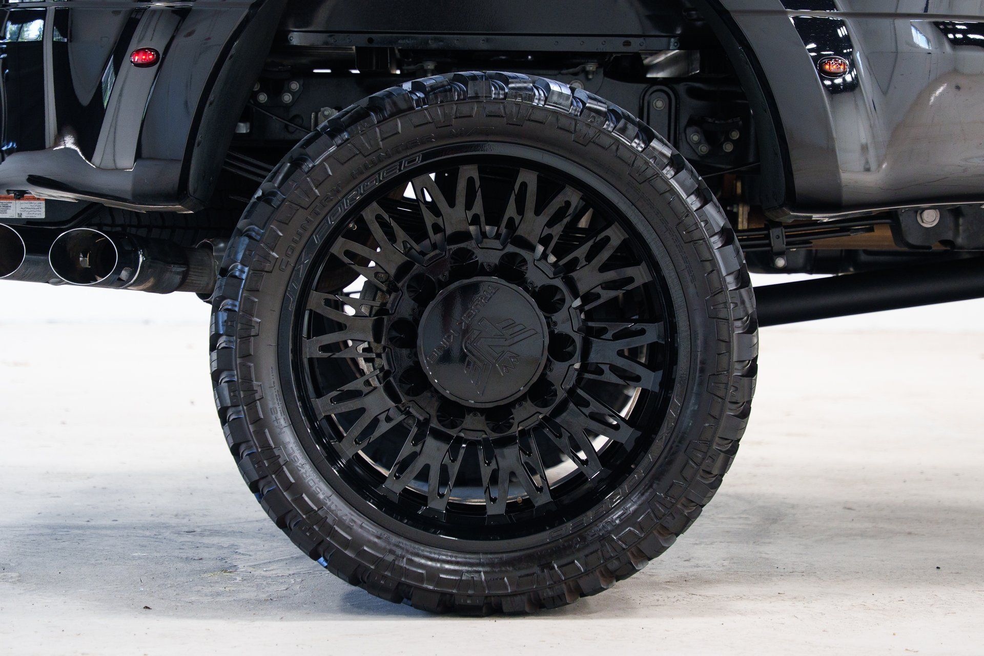 Used 2025 Ford F450 Platinum AWD/4WD image 22