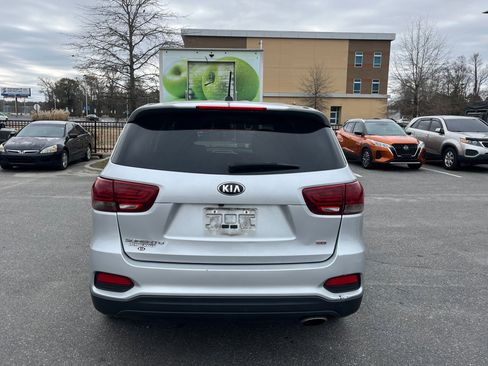 Used 2020 Kia Sorento L image 7