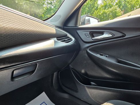 Used 2023 Chevrolet Malibu LS FWD image 14