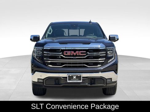 Used 2025 GMC Sierra 1500 SLT AWD/4WD image 3