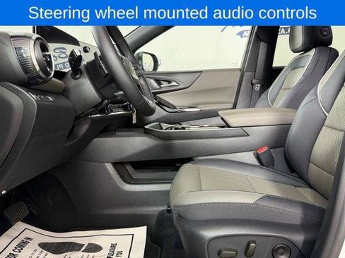 New 2026 Chevrolet Equinox LT w/ Convenience Package II AWD/4WD image 13