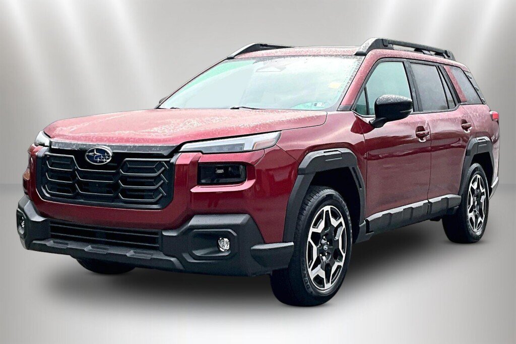 Certified 2026 Subaru Outback Touring AWD/4WD image 3