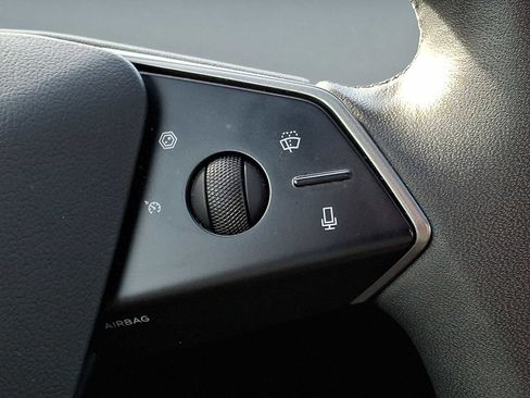 Used 2024 Tesla Cybertruck AWD Crew Cab image 21