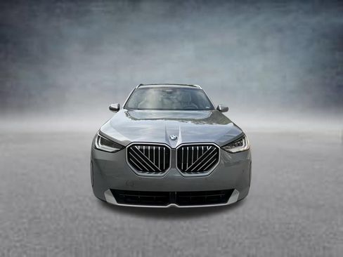 Used 2025 BMW X3 xDrive30i w/ Premium Package AWD/4WD image 2