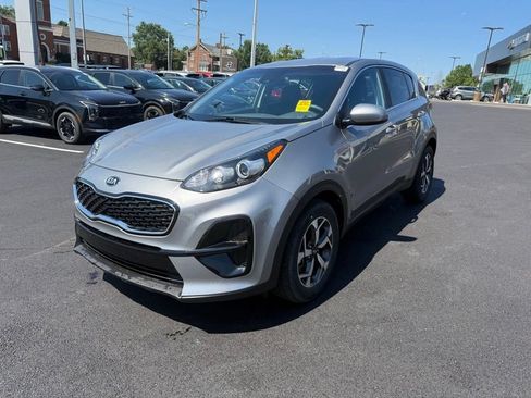 Certified 2022 Kia Sportage LX FWD image 3