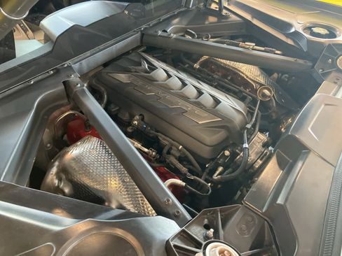 Used 2020 Chevrolet Corvette Stingray Coupe w/ 1LT image 28