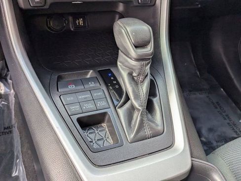 Used 2024 Toyota RAV4 LE image 20