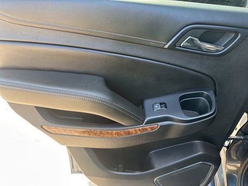 Used 2019 Chevrolet Tahoe Premier AWD/4WD image 21