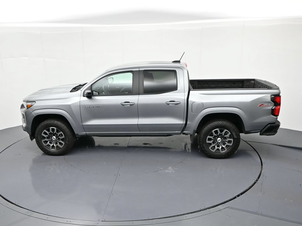 Used 2023 Chevrolet Colorado Z71 w/ Z71 Convenience Package 2 AWD/4WD image 23